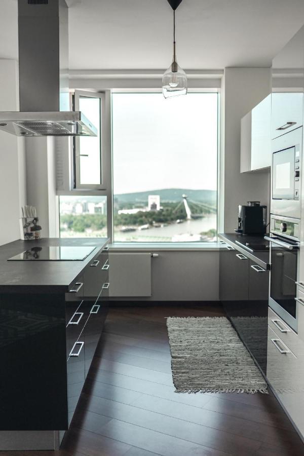 Voir Apartment Bratislava Eksteriør bilde